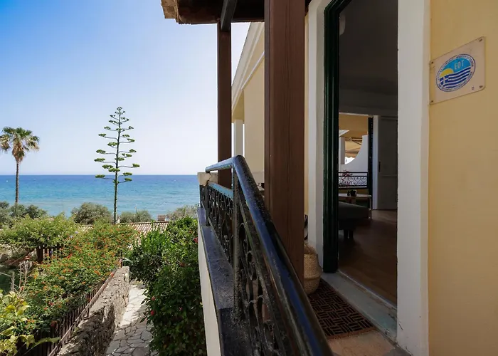 דירה Coastal Bliss