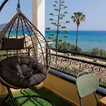 شقة Coastal Bliss غليفادا