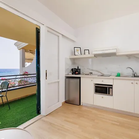 Coastal Bliss Glifada